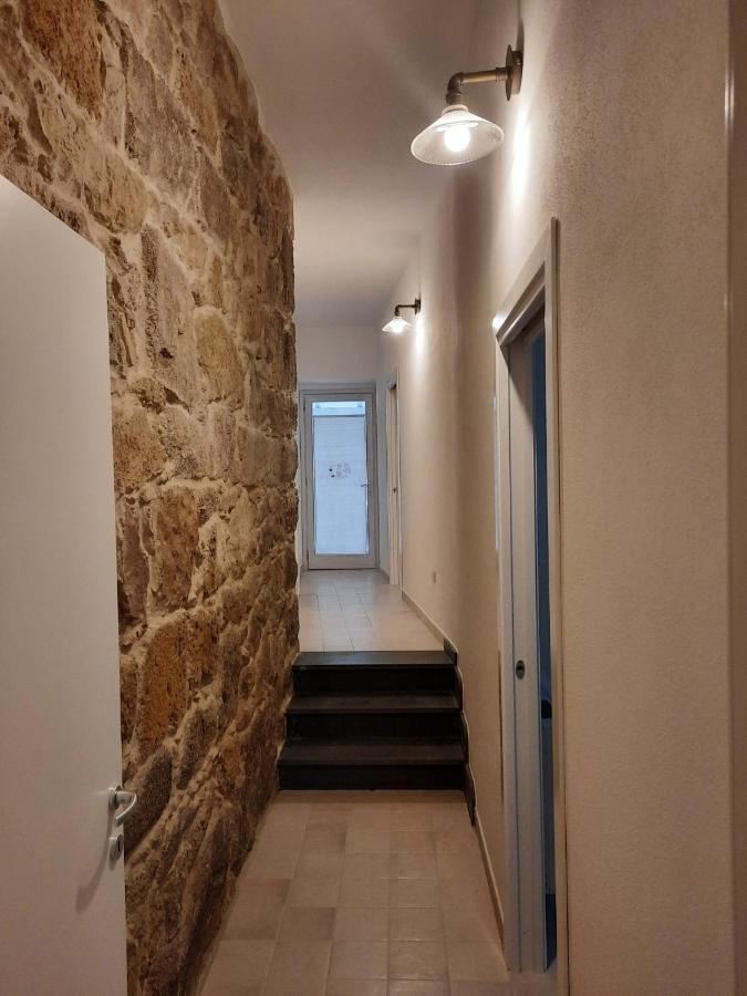 Appartamento Su Palazzina Storica In Centro A SantʼAntìoco Dış mekan fotoğraf